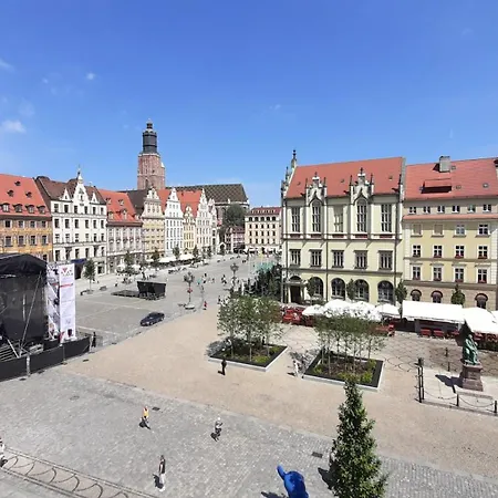 Nowy 40 M2 Z Oszalamiajacym Widokiem Na Rynek *